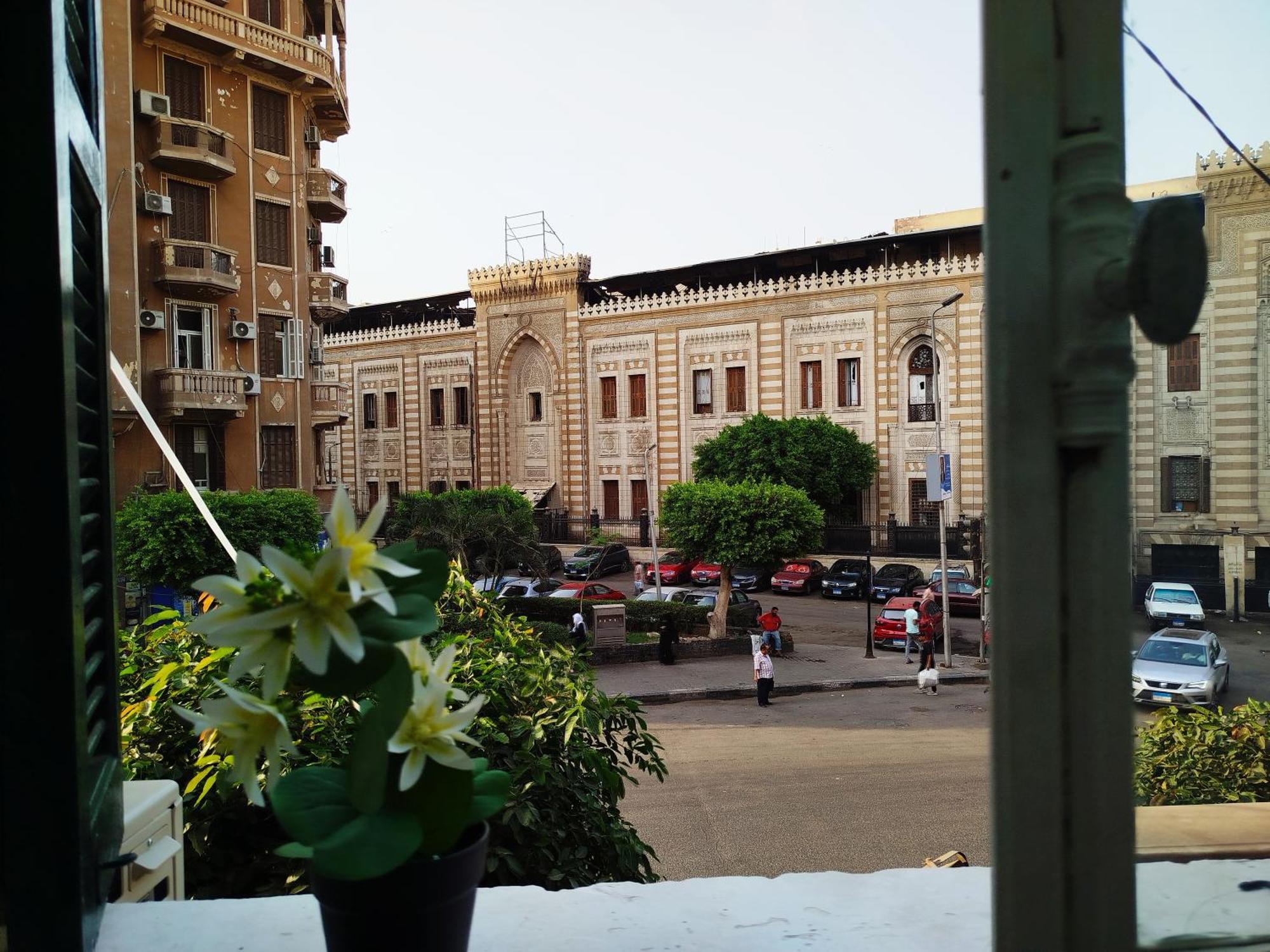 Royal In * Cairo
